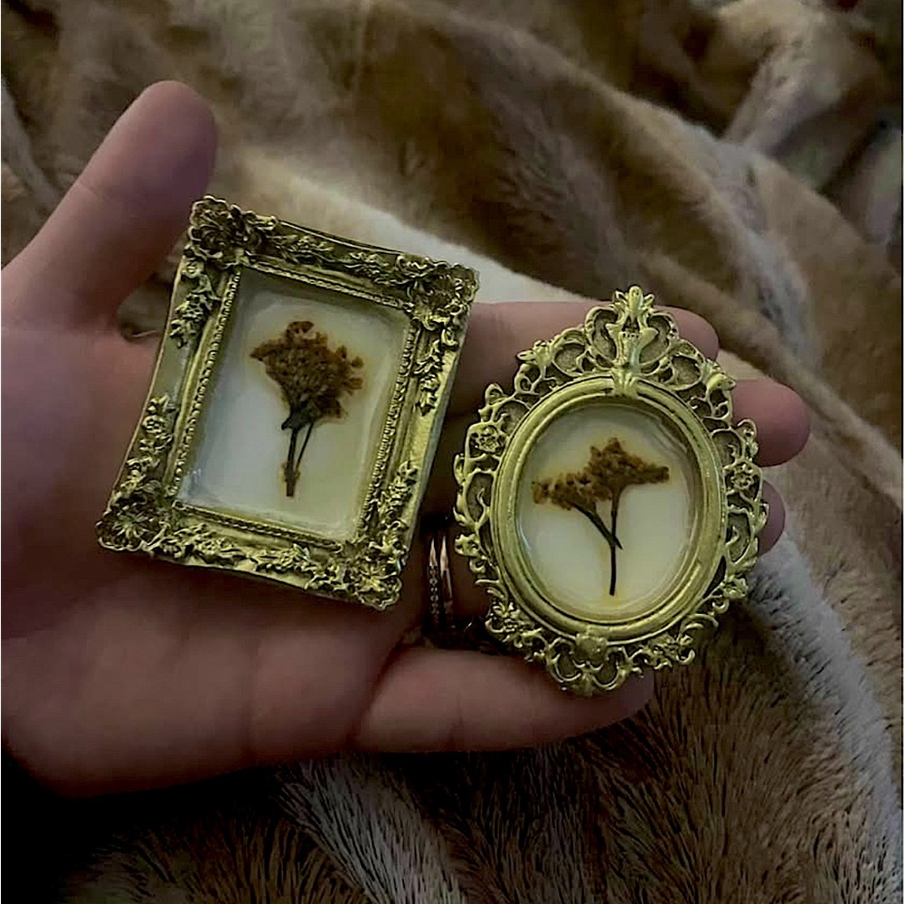 Gold Ornate Miniature Framed Flowers